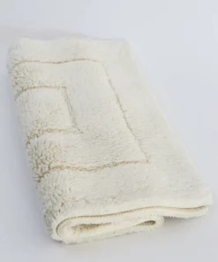 Inspire Me! Home Decor BATHROOM Oversized Ivory Bath Rug