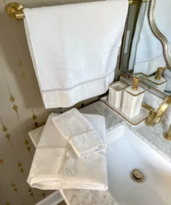 Inspire Me! Home Decor BATHROOM White Towel With Rope Detail (3 Sizes)