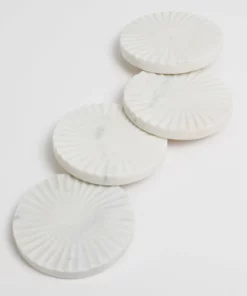 Inspire Me! Home Decor White Marble Round Coasters