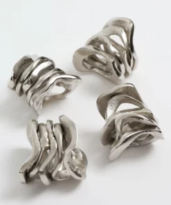 Inspire Me! Home Decor Wavy Stacked Napkin Ring (2 Colors) Gold
