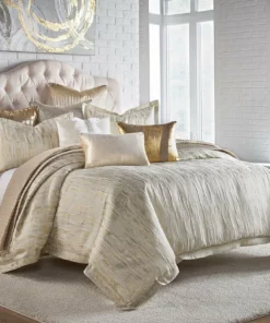 Cloud9d Naja Ivory Gold Duvet Set (2 Sizes)