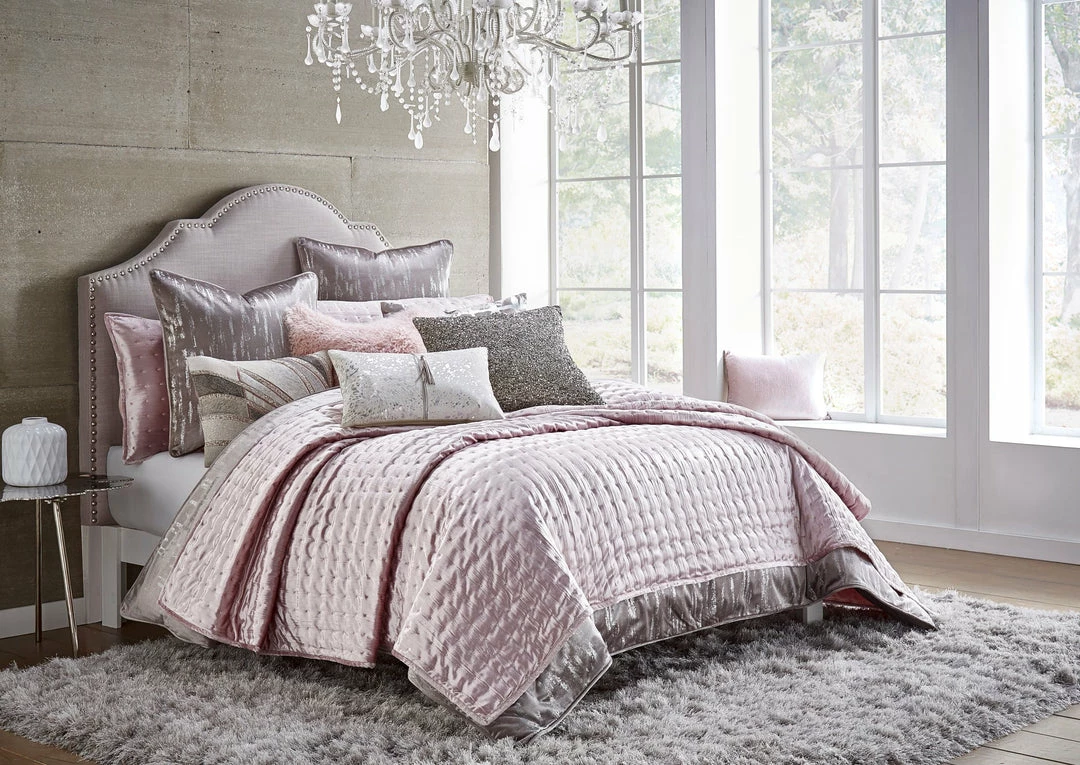 Cloud9d Prato Pink Quilt Set (2 Sizes) 3 Cloud9d Prato Pink Quilt Set (2 Sizes)