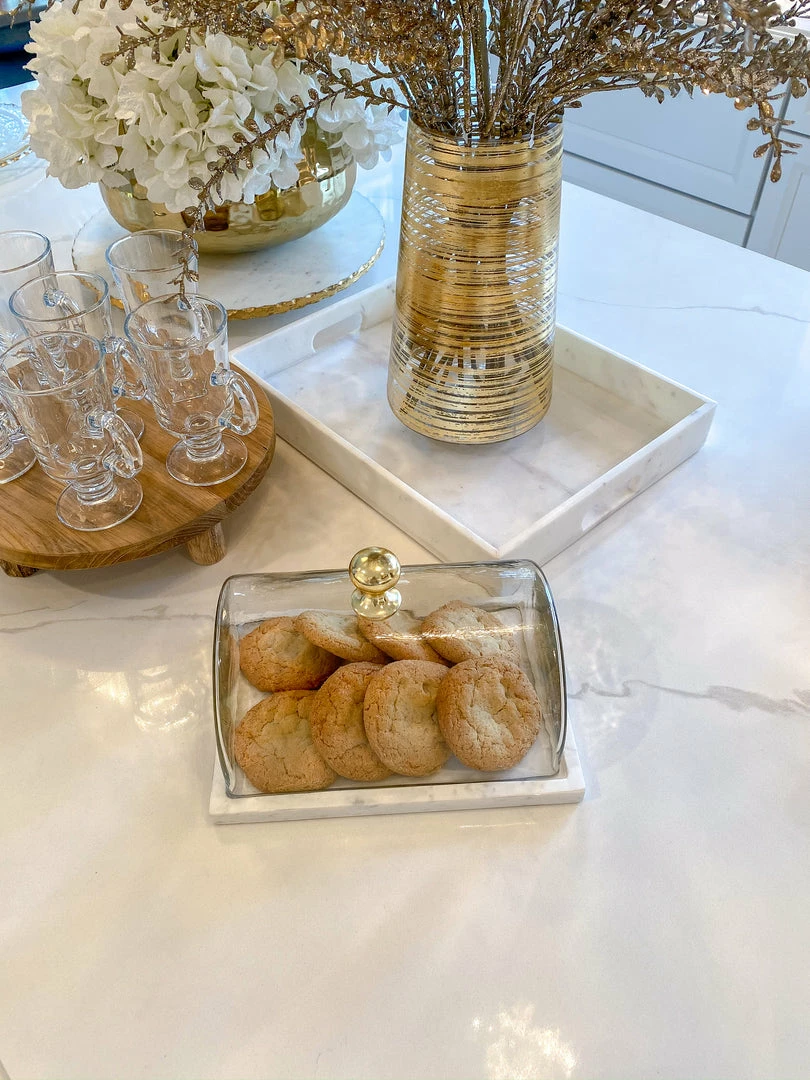 Inspire Me! Home Decor Marble Cake Platter With Metallic Handled Glass Dome (2 Colored Handles) 6 Inspire Me! Home Decor Marble Cake Platter With Metallic Handled Glass Dome (2 Colored Handles)