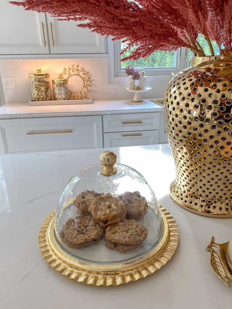 Inspire Me! Home Decor Gold Cake Dome With Ripple Edge (2 Colors) 4 Inspire Me! Home Decor Gold Cake Dome With Ripple Edge (2 Colors)