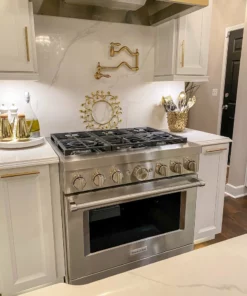 Inspire Me! Home Decor Gold Metal Decorative Wreath