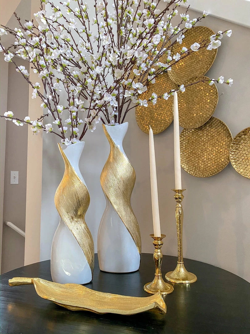 Inspire Me! Home Decor Gold And White Twisted Vase (2 Sizes) 3 Inspire Me! Home Decor Gold And White Twisted Vase (2 Sizes)